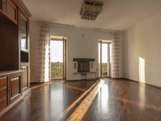 AFFARE GRAZIOSO 3.5 LOCALI DUPLEX VISTA LAGO A RUVIGLIANA