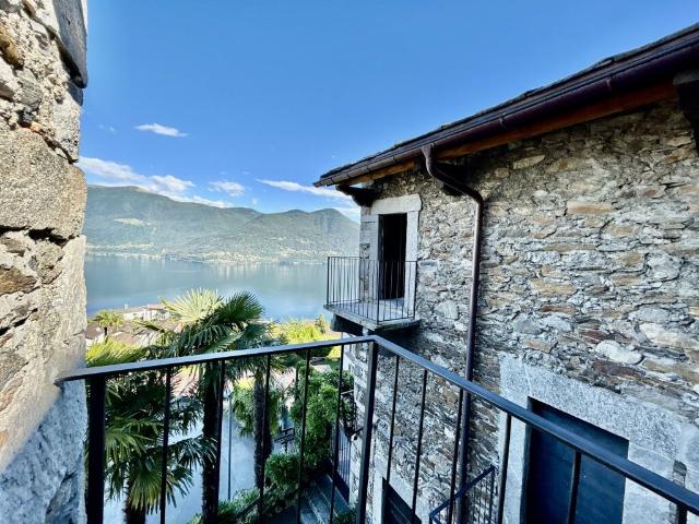 AFFARE RUSTICO 2.5 LOCALI ARREDATO VISTA LAGO A BRISSAGO