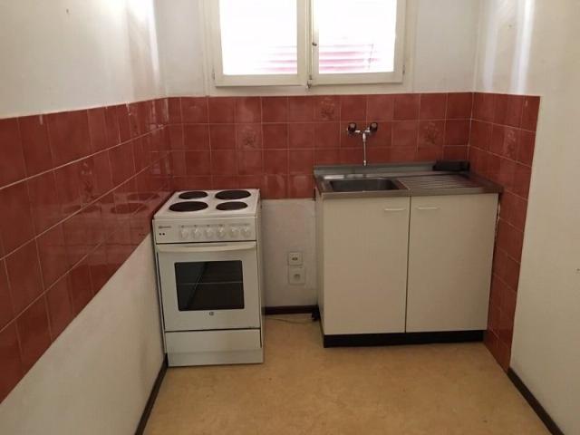 AFFITTASI 2 LOCALI A LUGANO CASSARATE