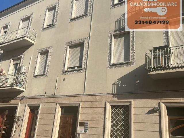 Affittasi Ampio Appartamento con 5 Camere Singole in Centro a Cassino