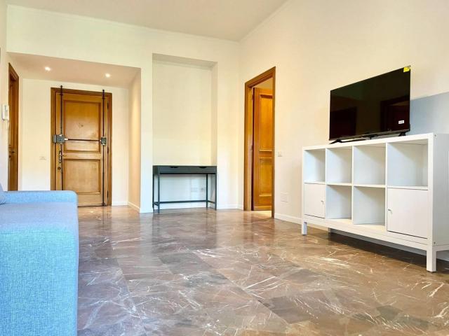 Affittasi Appartamento, Moderno Bilocale Arredato Zona Eur Serafico Annunci Roma Roma Rif.629834