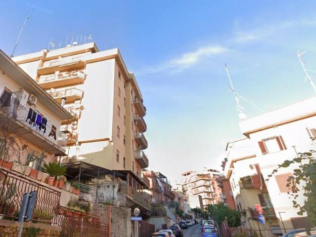 Affittasi Appartamento, MONOLOCALE GRAZIOSO IN ZONA FIDENE Annunci Roma Roma Rif.513595
