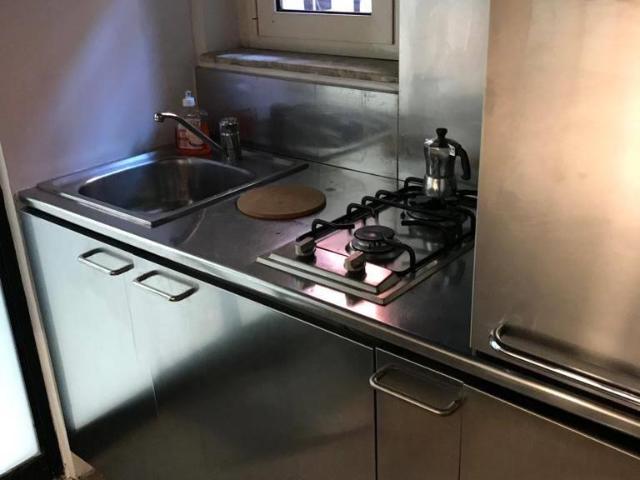 Affittasi Appartamento, Monolocale via Annia, Roma Annunci Roma Roma Rif.9603