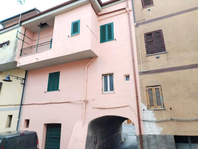 Affittasi Appartamento, Montorio Romano appartamento con balcone e box Annunci Montorio Romano Roma Rif.633460