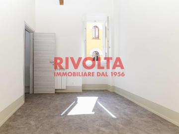 Affittasi Appartamento, OCCASIONE UNICA ! DELIZIOSO APPARTAMENTO RISTRUTTURATO Annunci Roma, Zona Trastevere Rif.642760