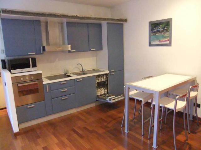 Affittasi Appartamento, Ostiense adiacenze stazione libero arredato 65 mq Annunci Roma, Zona Ostiense Rif.628489
