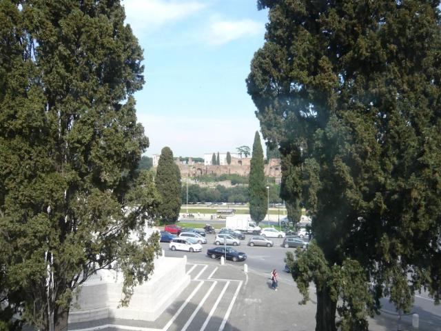 Affittasi Appartamento, AVENTINO SAN SABA Annunci Roma, Zona Aventino Rif.625395
