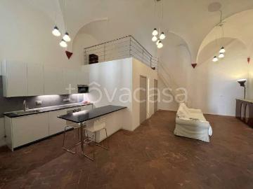 Affittasi appartamento a Bologna via d'Azeglio, Castiglione Tribunale