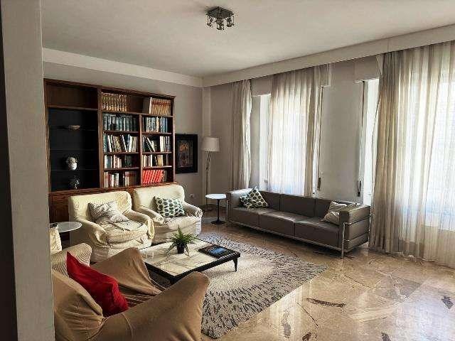 Affittasi appartamento a Firenze