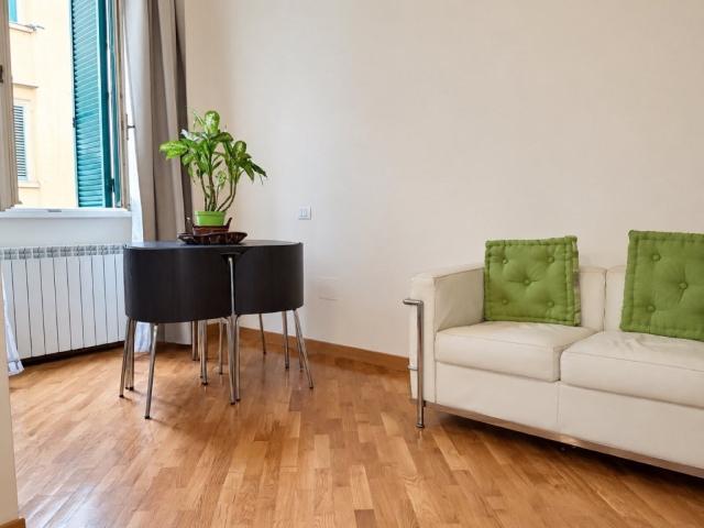 Affittasi appartamento a Firenze via del Sansovino