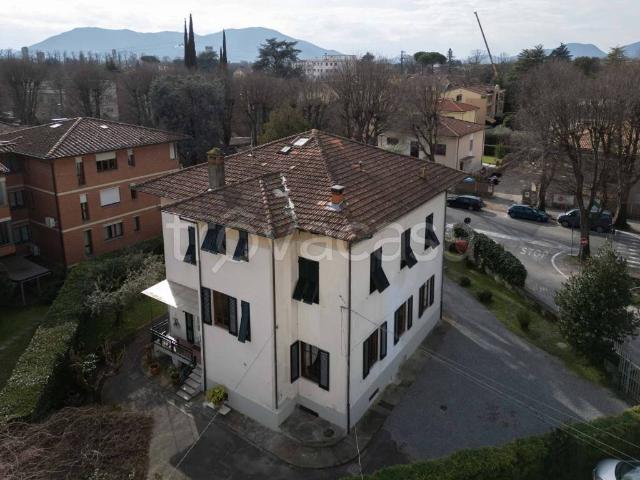 Affittasi appartamento a Lucca via Jacopo della Quercia, San Marco Acquacalda