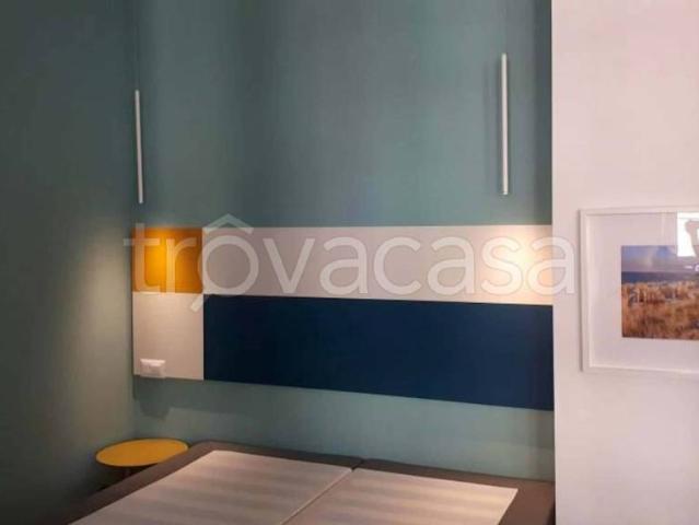 Affittasi appartamento a Milano via Varesina, Certosa