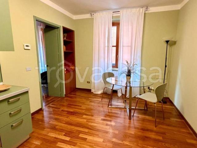 Affittasi appartamento a Milano via Domenico Cirillo, 14, Arco della Pace