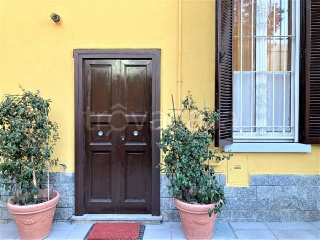 Affittasi appartamento a Milano via Giacomo Watt, Barona