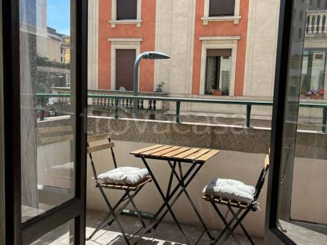 Affittasi appartamento a Milano via Ruggero Boscovich, Buenos Aires