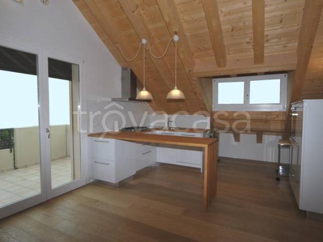 Affittasi appartamento a Padova via Castelfidardo, Sacra Famiglia Basso Isonzo