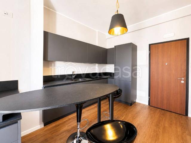 Affittasi appartamento a Pescara viale Regina Elena, 30, Piazza Salotto Corso Umberto