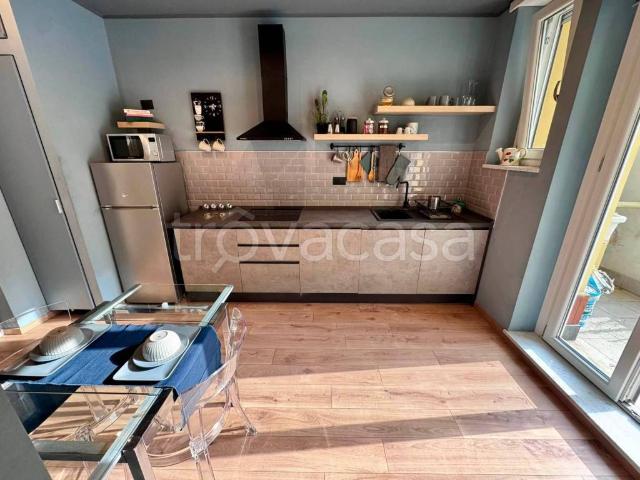 Affittasi appartamento a Torino via Alessandro Manzoni, 3, Cittadella