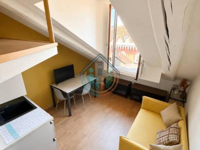 Affittasi appartamento a Torino via Cernaia, 25, Cittadella