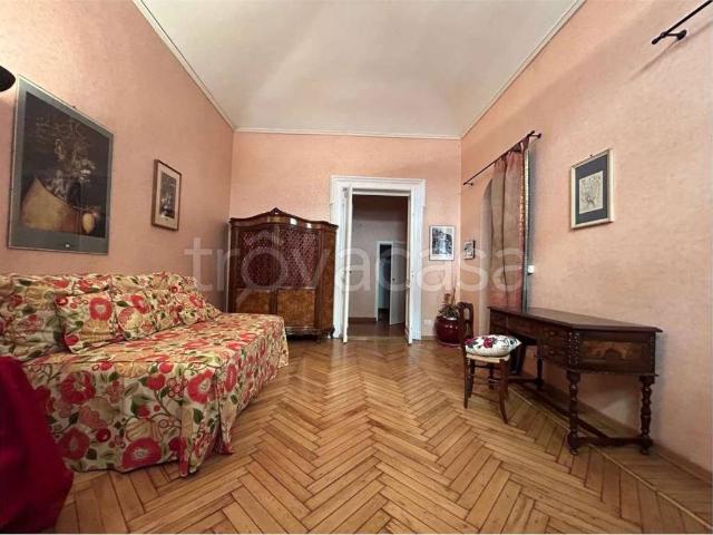 Affittasi appartamento a Torino via napione, 3, Vanchiglia