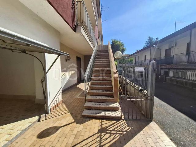 Affittasi appartamento a Trecastagni via Catania, 23 a
