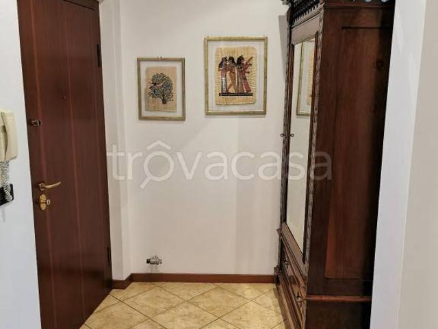 Affittasi appartamento a Verona, Santa Croce