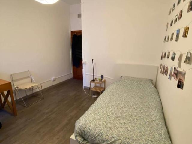 Affittasi Appartamento, AD. LIBIA 1 STANZA IN AFFITTO A STUDENTESSA Annunci Roma Roma Rif.650143