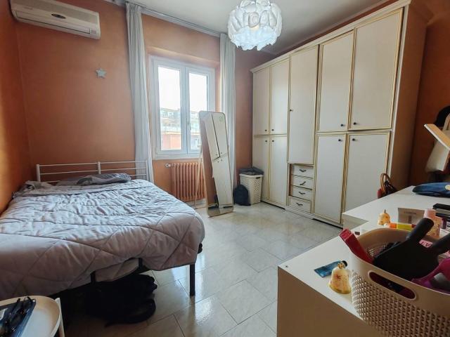 Affittasi Appartamento, AD.TIBURTINA 2 STANZE IN AFFITTO A STUDENTESSE Annunci Roma Roma Rif.650145