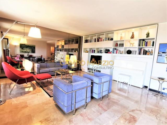 Affittasi Appartamento, AD. VIA CESARE PAVESE – AMPIO TRILOCALE Annunci Roma Roma Rif.645399