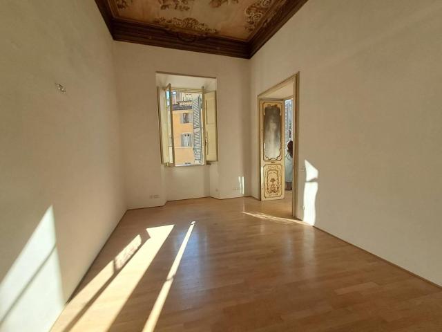 Affittasi Appartamento, Adiacente Fontana delle Tartarughe Annunci Roma Roma Rif.634446