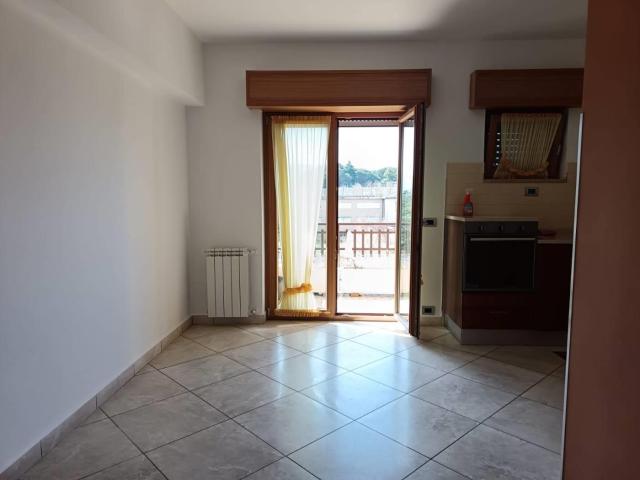 Affittasi Appartamento, AFFITTO A VALMONTONE Annunci Valmontone Roma Rif.640893