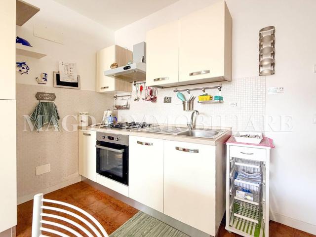 Affittasi Appartamento, Affitto Estivo un Piano Terra a Cerenova in Via Cetona n° 15 Annunci Cerveteri Roma Rif.631061