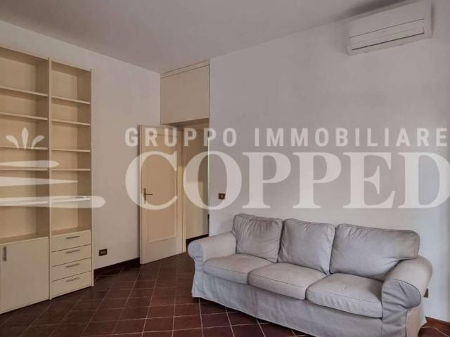 Affittasi Appartamento, Appartamento bilocale con balcone Annunci Roma Roma Rif.643052
