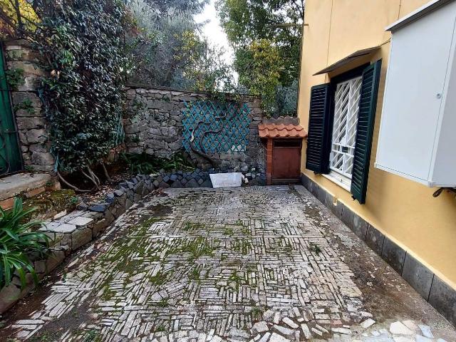 Affittasi Appartamento, APPARTAMENTO IN VILLA IN AFFITTO Annunci Marino Roma Rif.632742