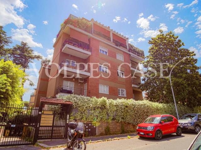 Affittasi Appartamento, Appartamento in affitto a Roma, EUR Annunci Roma Roma Rif.649725