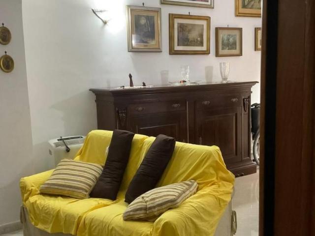 Affittasi Appartamento, APPARTAMENTO IN AFFITTO PER I MESI ESTIVI DI LUGLIO E AGOSTO Annunci Ladispoli Roma Rif.468547