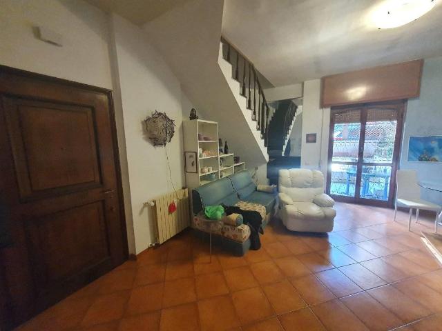 Affittasi Appartamento, Appartamento sito in Via dei Fabbri Navali, zona Ostia Annunci Roma Roma Rif.94623