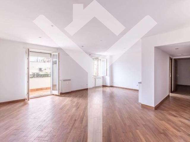 Affittasi Appartamento, Appio Latino Splendido attico con terrazzo Annunci Roma, Zona Appio Latino Rif.634073
