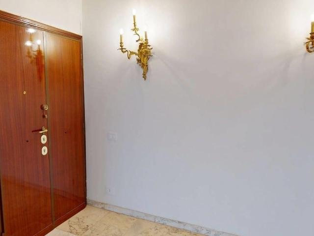 Affittasi Appartamento, Balduina via Attilio Friggeri 4° piano di 115 mq locazione Annunci Roma, Zona Balduina Rif.651656