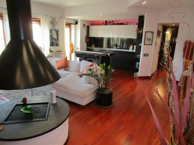 Affittasi Appartamento, Bilocale ottimo stato, quinto piano, Mostacciano, Roma Annunci Roma, Zona Mostacciano Rif.630752