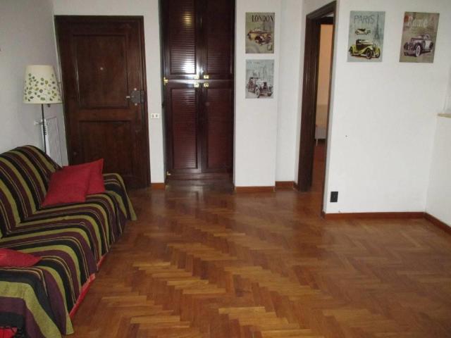 Affittasi Appartamento, Bilocale buono stato, piano terra, Roma Annunci Roma Roma Rif.82850