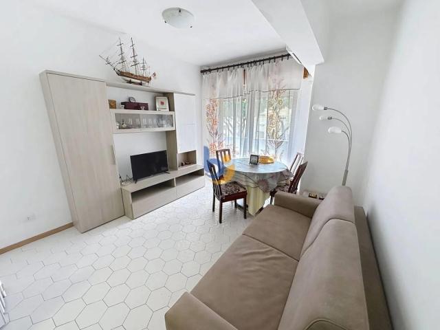 Affittasi Appartamento, Bilocale in via dei Tulipani Annunci Santa Marinella Roma Rif.626975