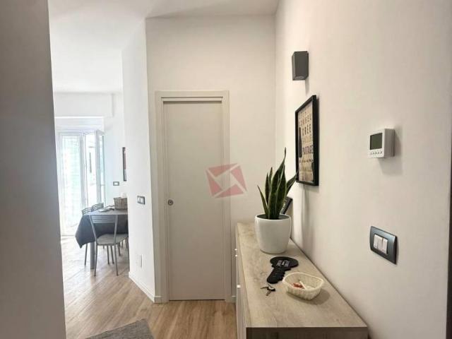 Affittasi Appartamento, BILOCALE TOTALMENTE ARREDATO ZONA TORRENOVA Annunci Roma, Zona Torre Angela Rif.644003