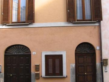 Affittasi Appartamento, Bracciano centro appartamento in affitto su due livelli. Annunci Bracciano Roma Rif.639430