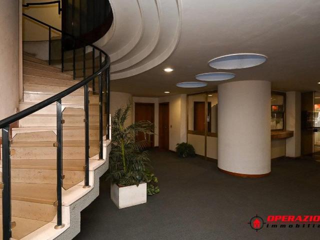 Affittasi Appartamento, COLLINA FLEMING, Via A. Serra Monolocale in ottimo stato Annunci Roma, Zona Fleming Rif.650189