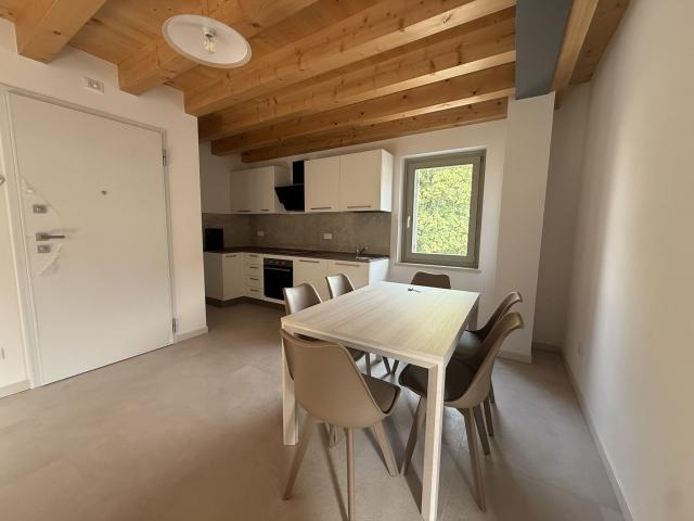 AFFITTASI APPARTAMENTO CON TRE CAMERE A TREGNAGO – ZONA CENTRALE