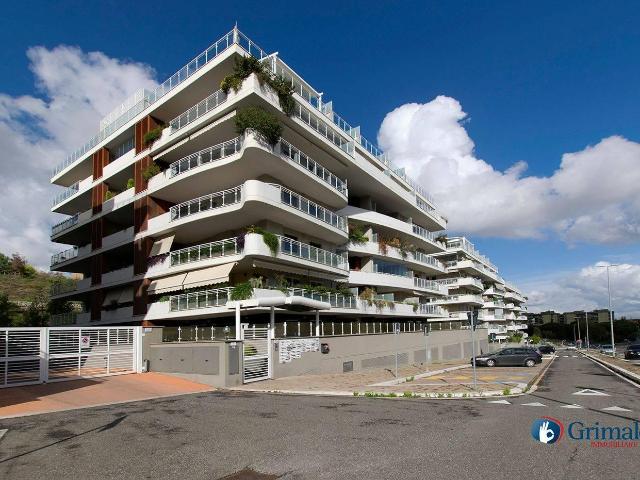 Affittasi Appartamento, EUR TORRINO BILOCALE ARREDATO TERRAZZO E BOX AUTO Annunci Roma, Zona Torrino Rif.642029