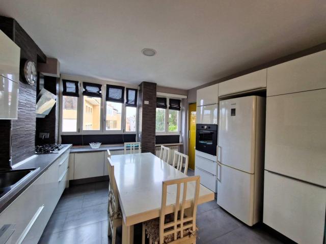 Affittasi Appartamento, Elegante unità immobiliare con Affacci nel Verde Annunci Roma, Zona Fleming Rif.646101