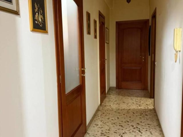 Affittasi Appartamento, Fittasi Ampia Stanza Singola a Studentessa Annunci Roma Roma Rif.646209