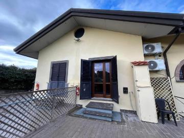 Affittasi Appartamento, FRATTOCCHIE – BILOCALE CON INGRESSO INDIPENDENTE E POSTO AUT Annunci Marino Roma Rif.632750